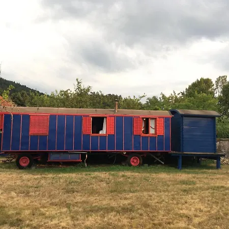 Gite Et Roulotte Dans Les Vosges Remiremont Exterior foto