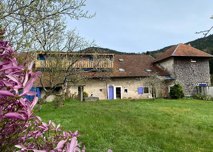 Gite Et Roulotte Dans Les Vosges