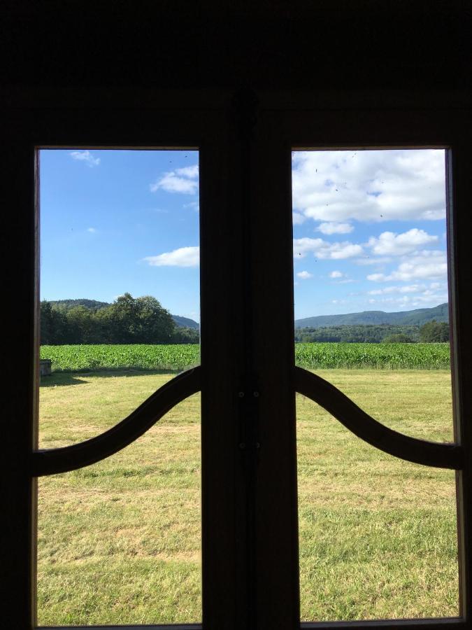 Et Roulotte Dans Les Vosges Holiday home Remiremont