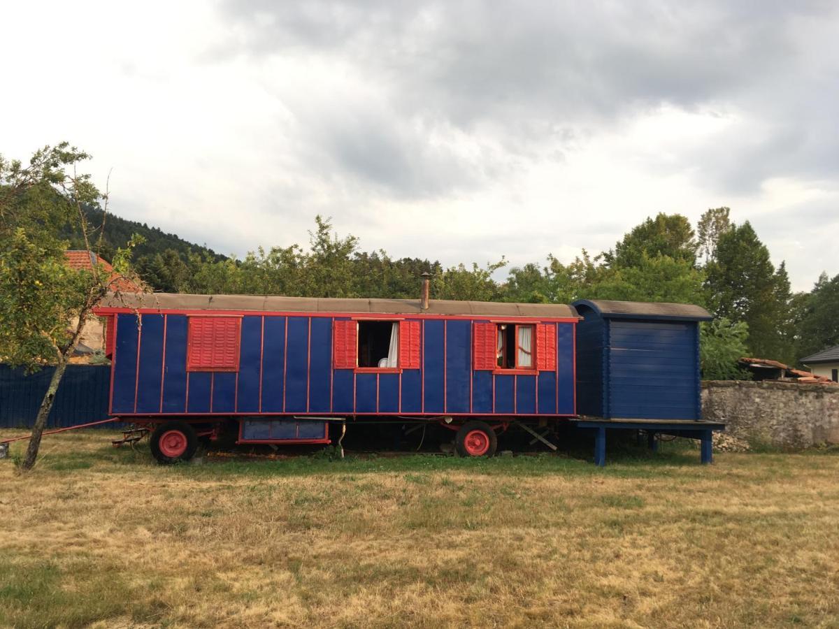 Et Roulotte Dans Les Vosges